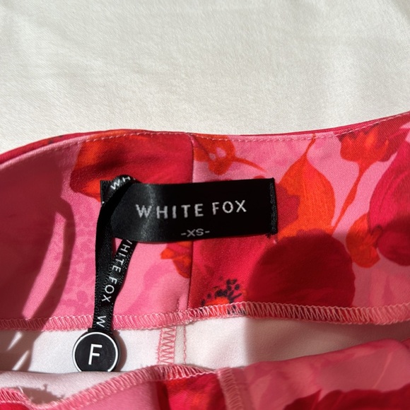 White Fox Moment To Remember Crop & shorts set: Raspberry Rouge NWT - Picture 6 of 10